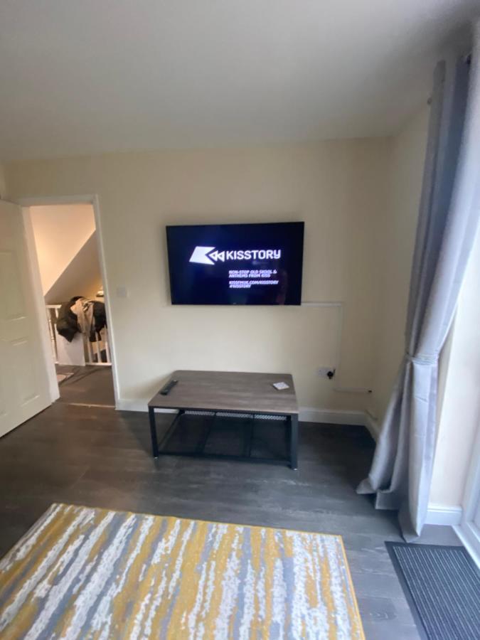 Lovely 1-Bedroom Apartment With Garden And Parking Stone  Exterior photo